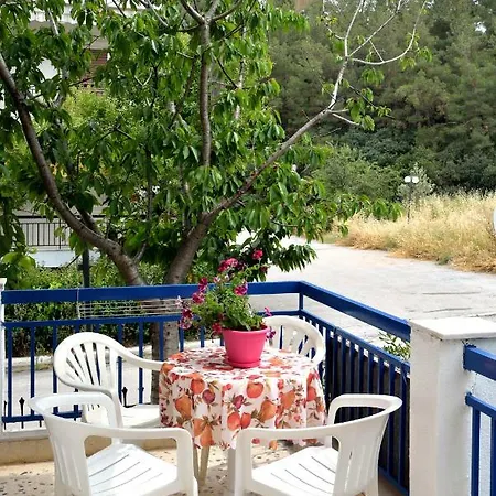 Apartment Deluxe Seaside Konstantinidis